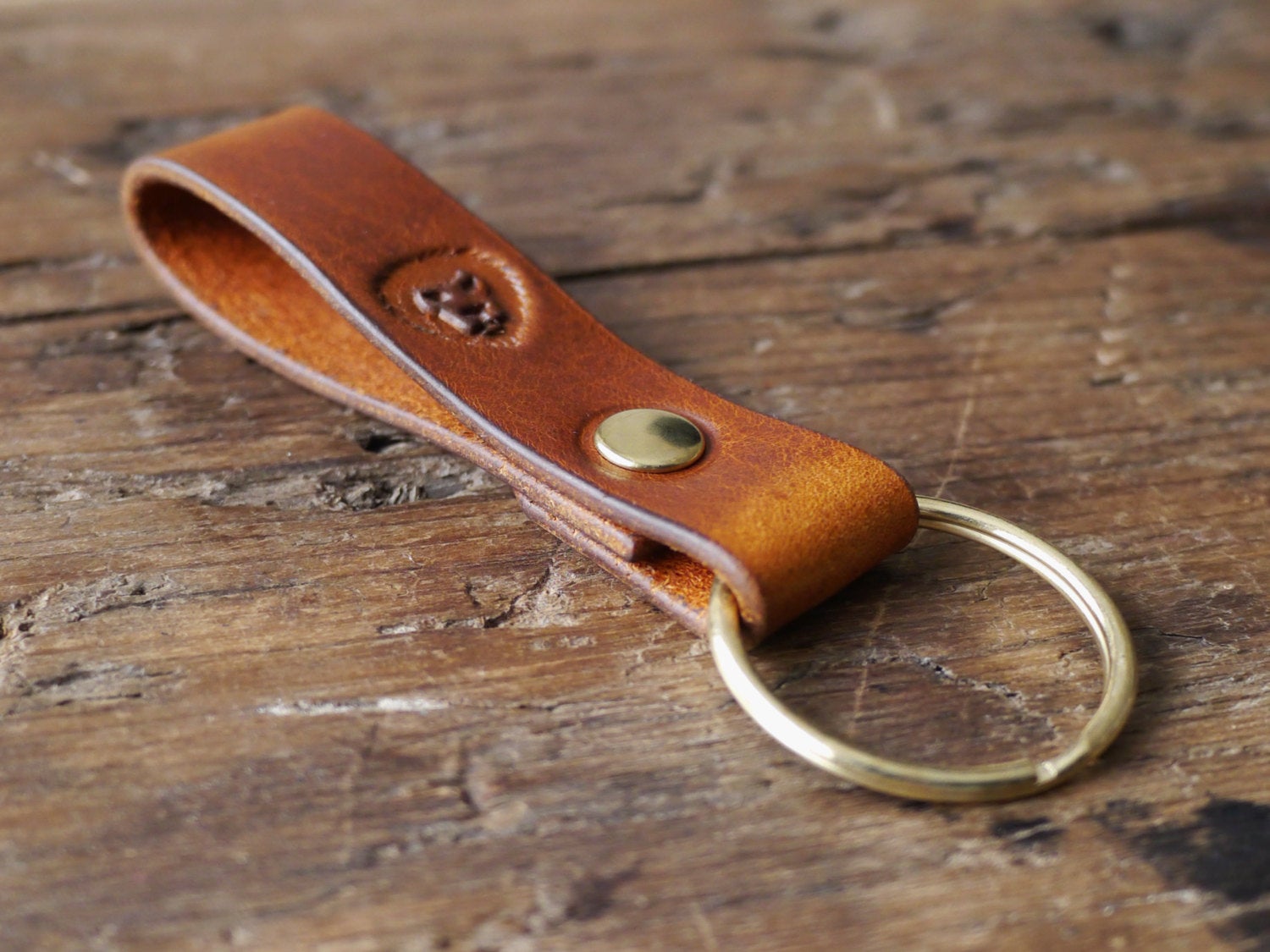 Leather Keyring, Leather Key Fob - Riveted Leather Keychain in Antique Tan