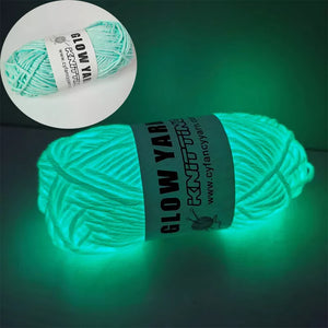 2022 Newest Functional Luminous Yarn Glow in the Dark Polyester Chunky Yarn 53m Long Knitting Wool Yarn for Crochet Sweater Hat