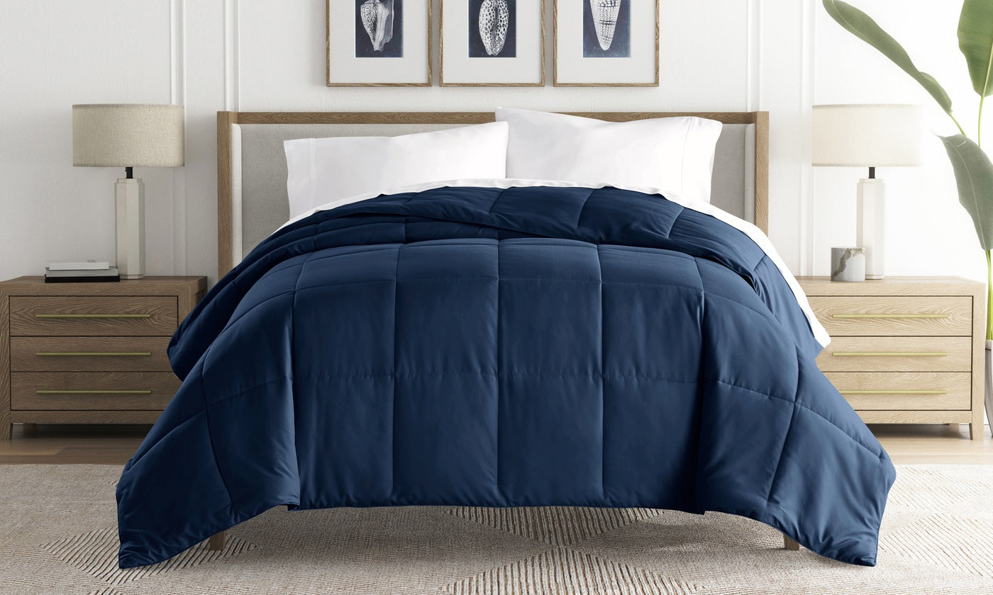 All Season Super Plush Breathable Down-Alternative Comforter