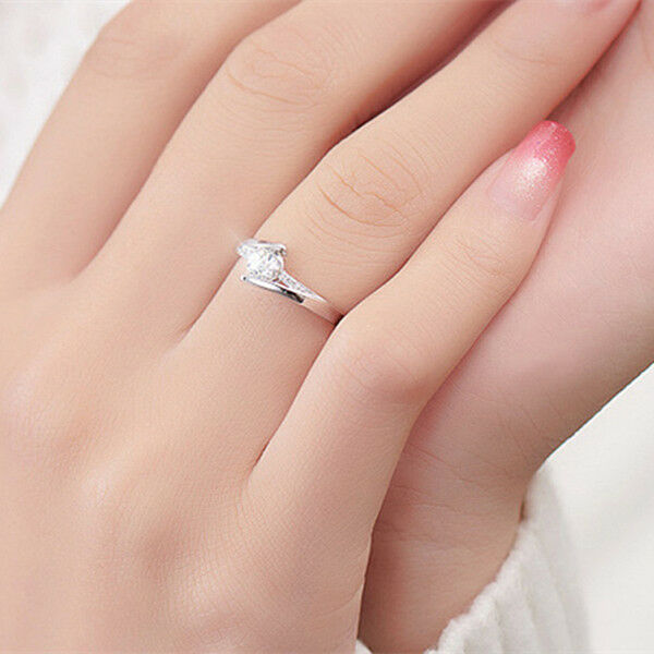 Classic 925 Silver Round Cut White Sapphire Engagement Ring Bridal Jewelry Gifts