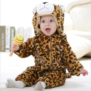 Baby rompers 2017 boys sleepwear girls newborn clothes Hello kitty Cartoon Jumpsuit Pajamas warm cute animal macacao bebe YJY11