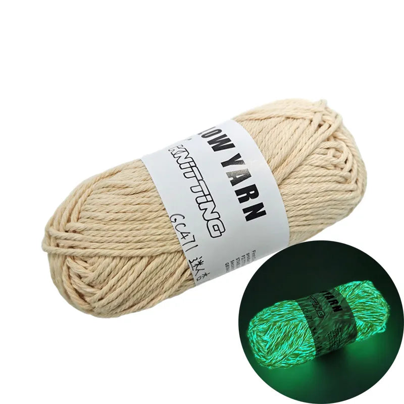 2022 Newest Functional Luminous Yarn Glow in the Dark Polyester Chunky Yarn 53m Long Knitting Wool Yarn for Crochet Sweater Hat