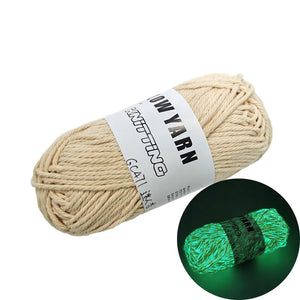 2022 Newest Functional Luminous Yarn Glow in the Dark Polyester Chunky Yarn 53m Long Knitting Wool Yarn for Crochet Sweater Hat