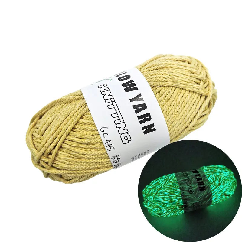 2022 Newest Functional Luminous Yarn Glow in the Dark Polyester Chunky Yarn 53m Long Knitting Wool Yarn for Crochet Sweater Hat