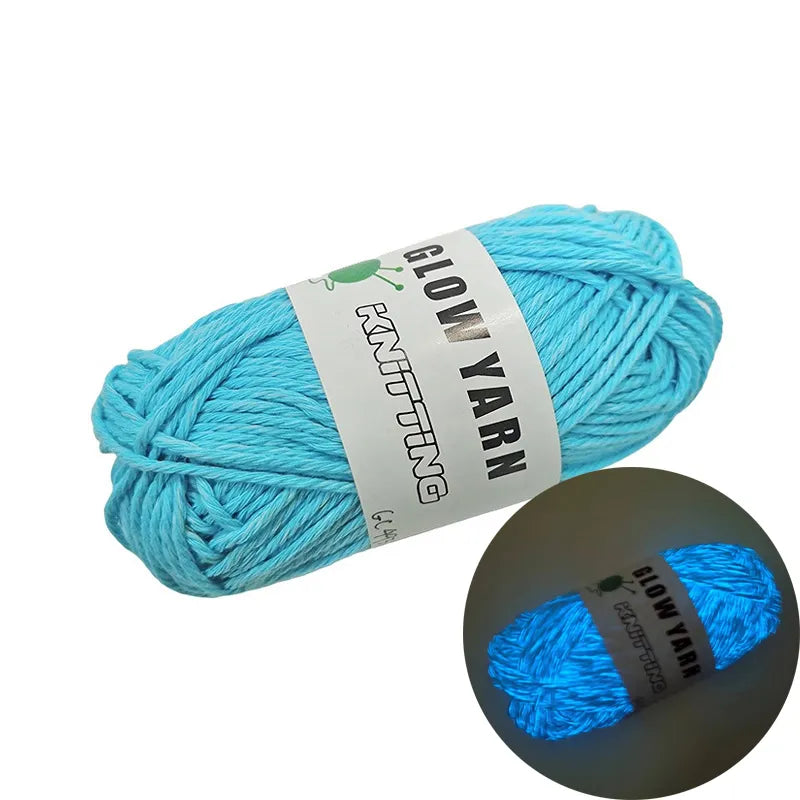 2022 Newest Functional Luminous Yarn Glow in the Dark Polyester Chunky Yarn 53m Long Knitting Wool Yarn for Crochet Sweater Hat