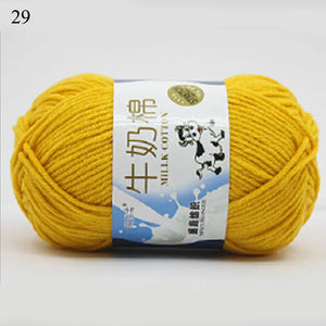2022 Newest Functional Luminous Yarn Glow in the Dark Polyester Chunky Yarn 53m Long Knitting Wool Yarn for Crochet Sweater Hat